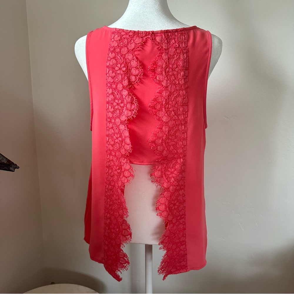 BB Dakota Coral Lace Open-Back Sleeveless Top Size M